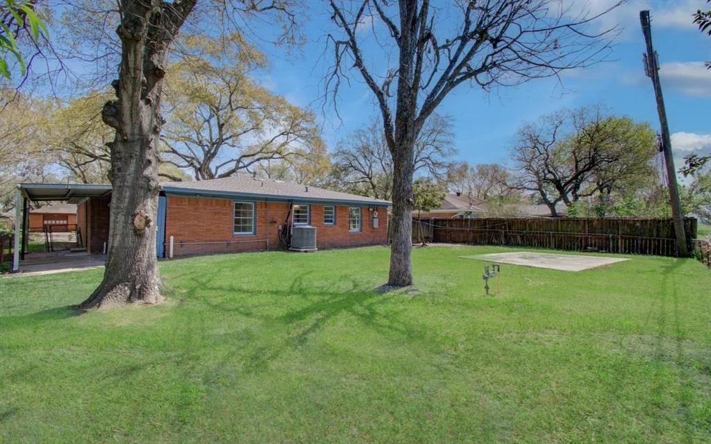 Photo of 2104 Dorothy Street