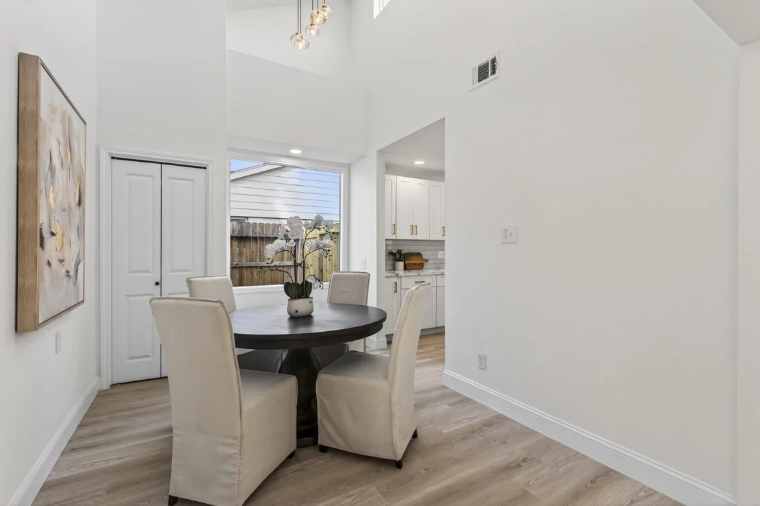 Photo of 6207 Rollingbrook Drive