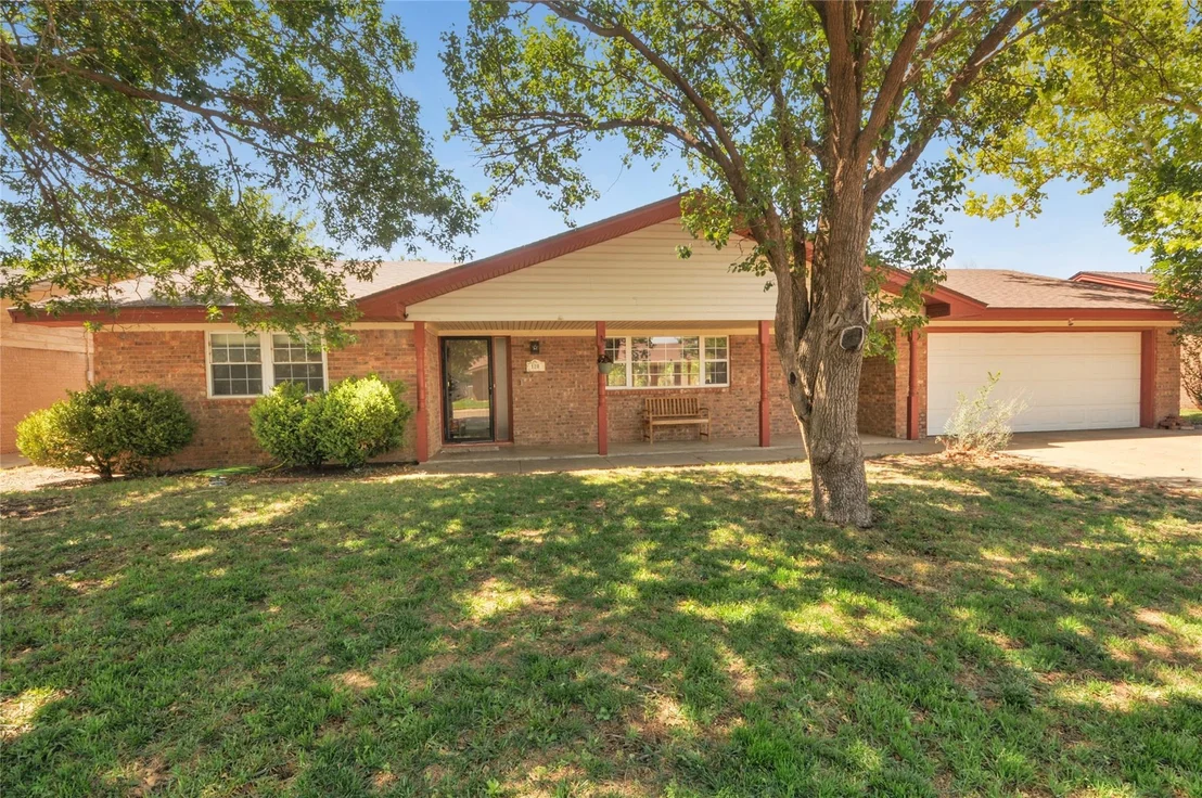 Photo of 120 Cherokee Drive