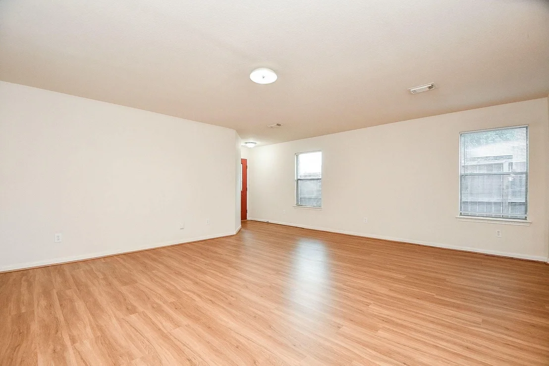 Photo of 29530 Legends Glen Drive