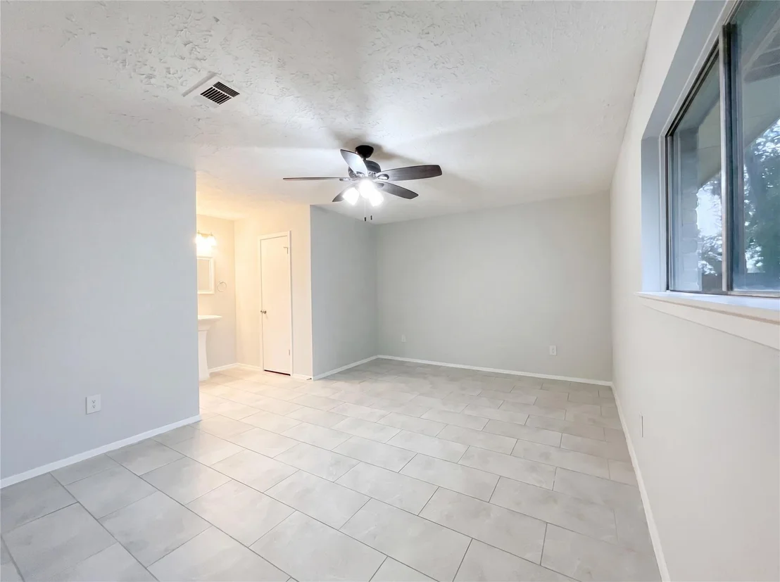Photo of 23110 Pennsgrove Road