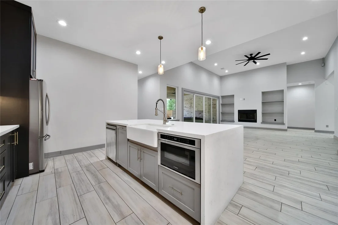 Photo of 25218 Melanie Pointe