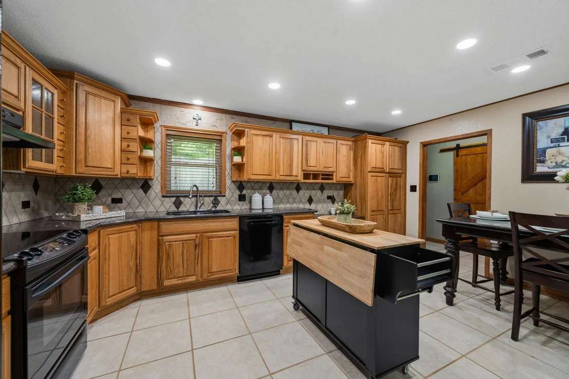 Photo of 2245 County Road 381 S