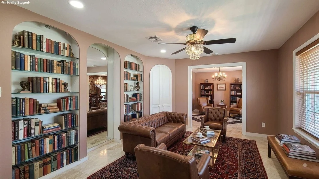 Photo of 902 Ashford Parkway