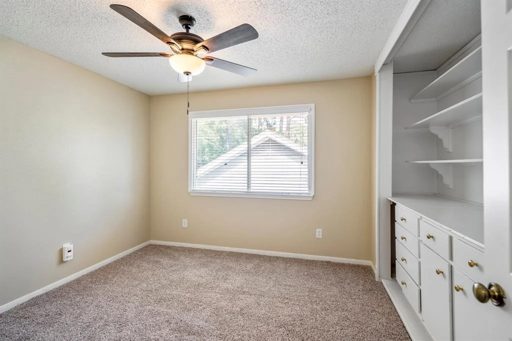 Photo of 6806 Peace River Drive