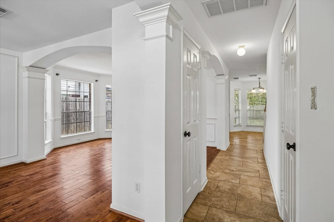 Photo of 734 W Clady Drive