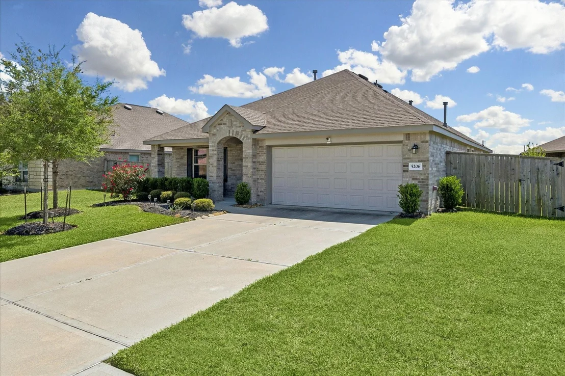 Photo of 5206 Eagleton Drive