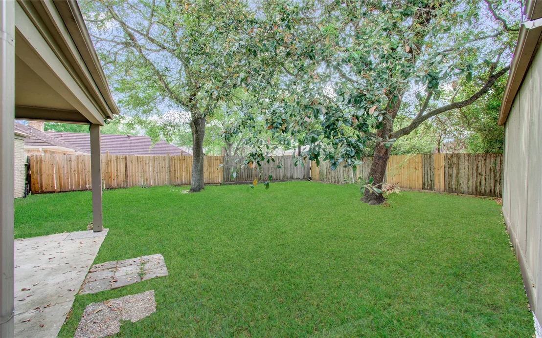 Photo of 5507 Braesvalley Drive