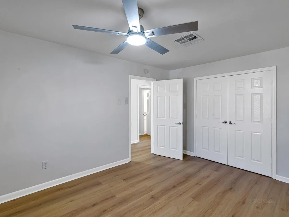 Photo of 5619 Effingham Drive