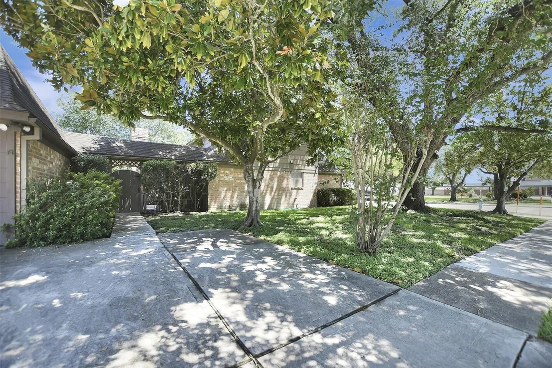 Photo of 6714 Winkleman Road