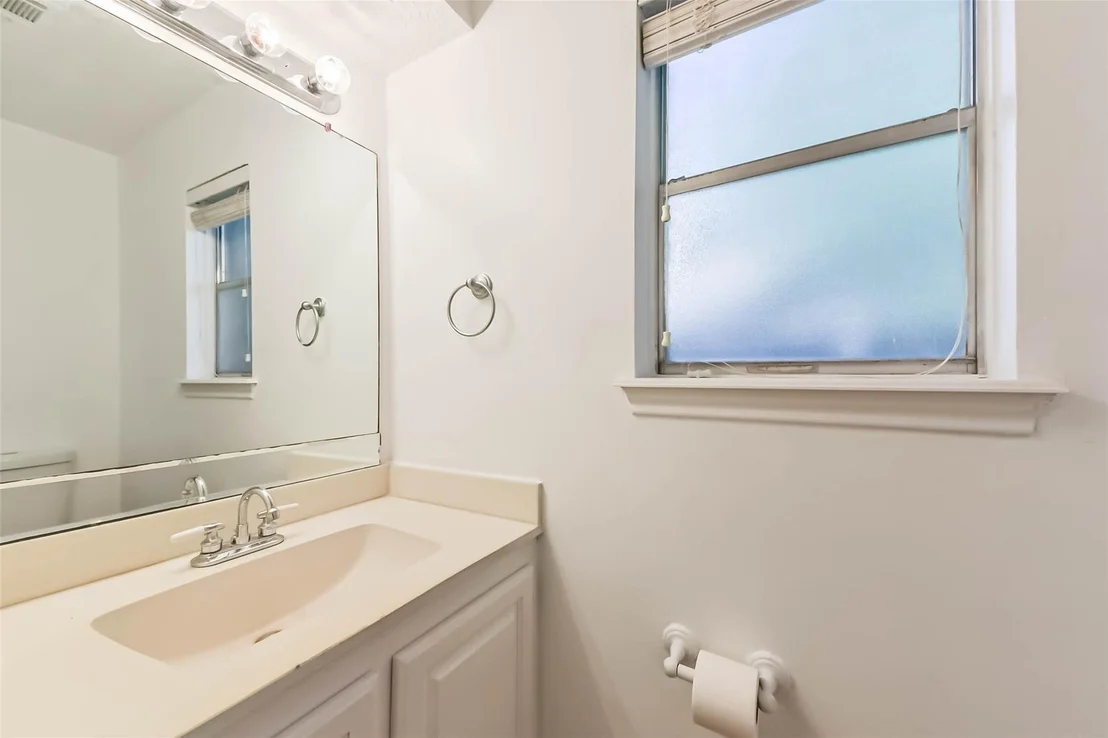Photo of 6610 Chancellor Drive
