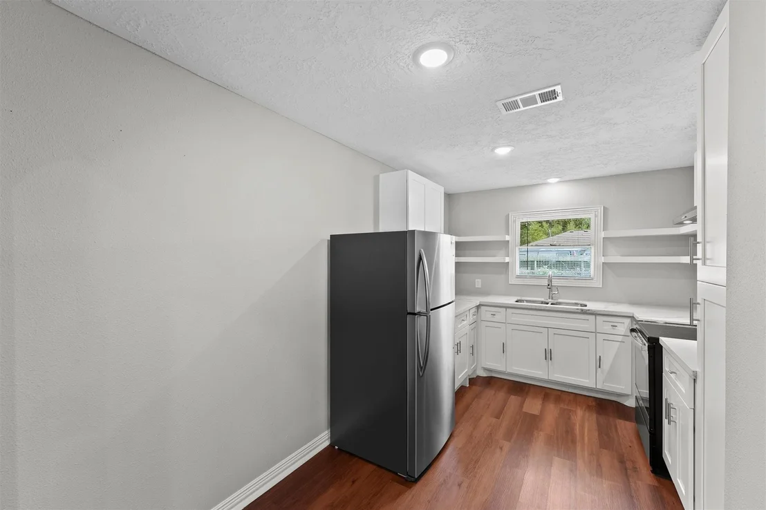 Photo of 2314 Thomas Avenue