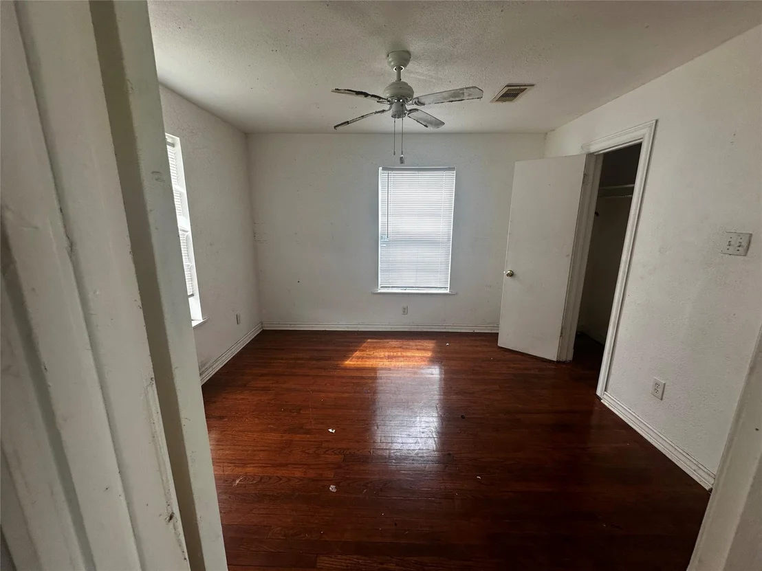 Photo of 1127 Niagara Street