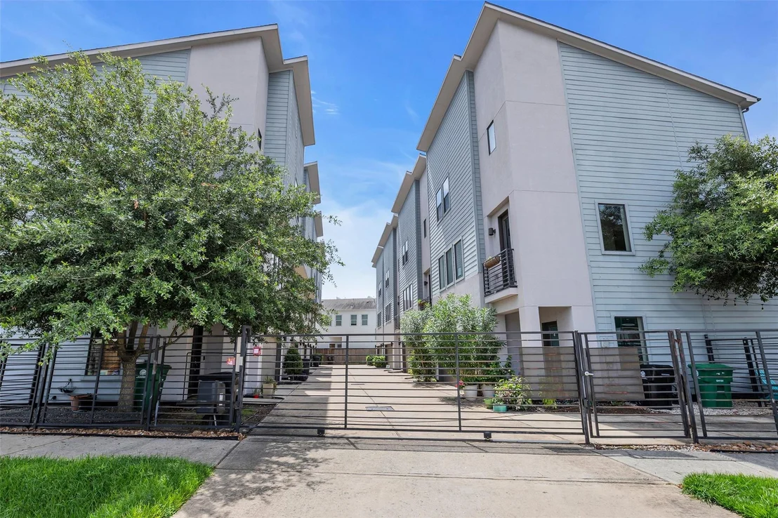 Photo of 961 Saint Augustine Street