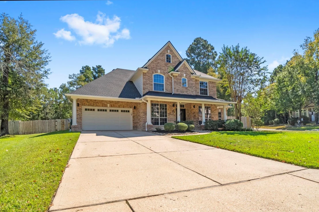 Photo of 6 Marquise Oaks Place