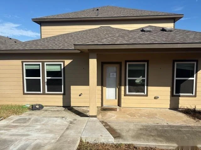 Photo of 319 Harbor Forest Lane
