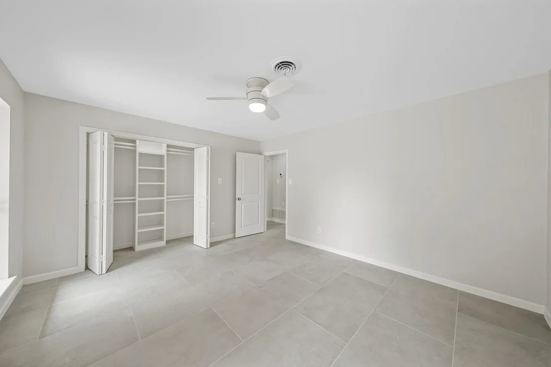 Photo of 2261 Riverside Drive