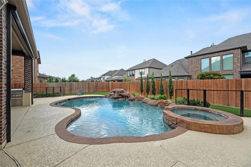 Photo of 19422 Meadow Lakes Drive