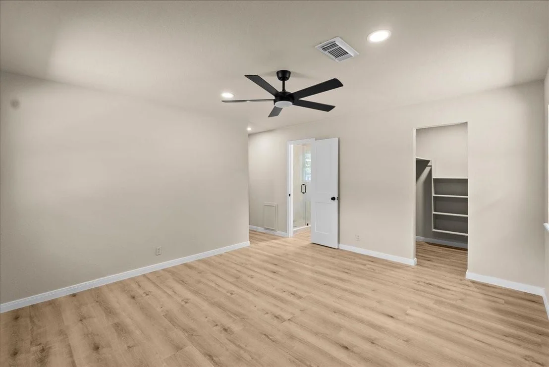 Photo of 5142 Mockingbird Lane