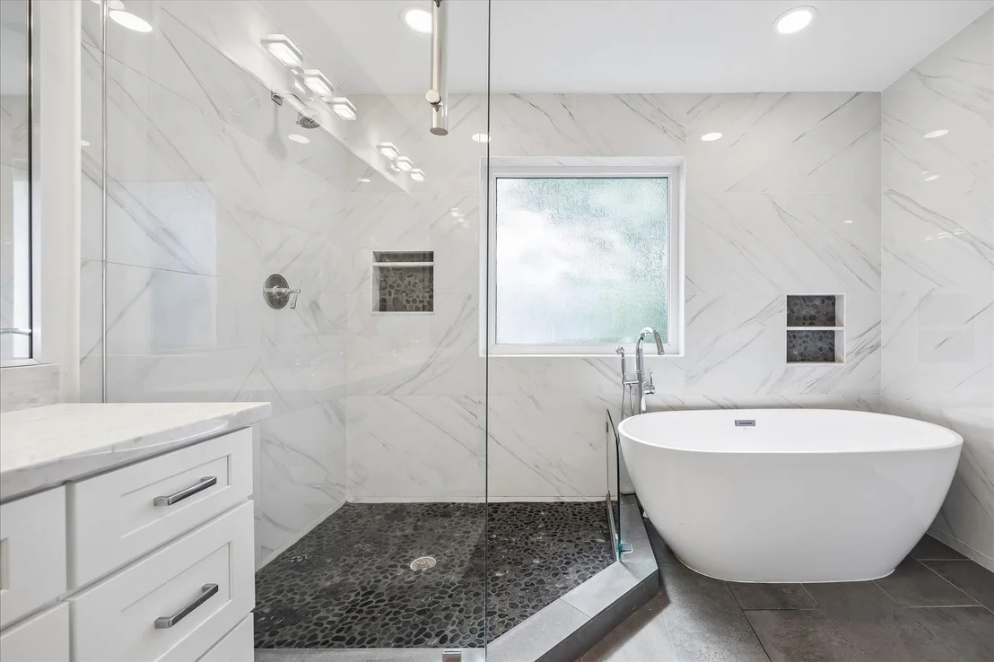 Photo of 4256 Sunset Boulevard