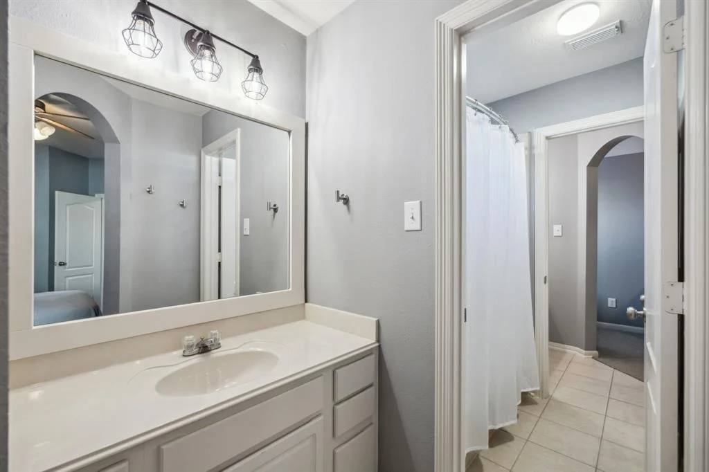 Photo of 2702 Driftwood Drive