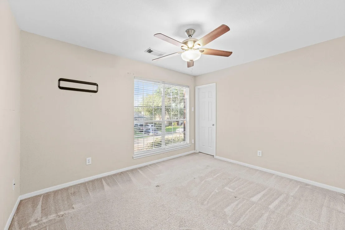 Photo of 7909 Silver Oak Drive