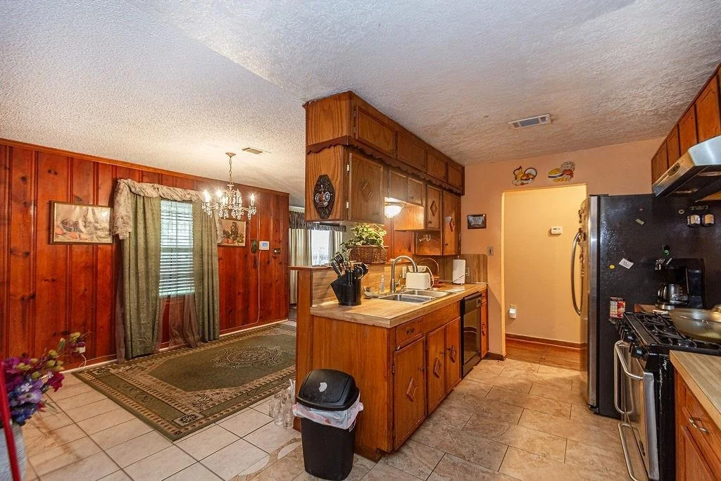 Photo of 8002 Richland Drive