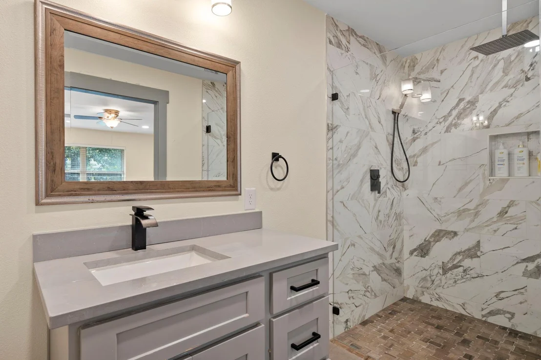 Photo of 2402 Chimney Rock Road