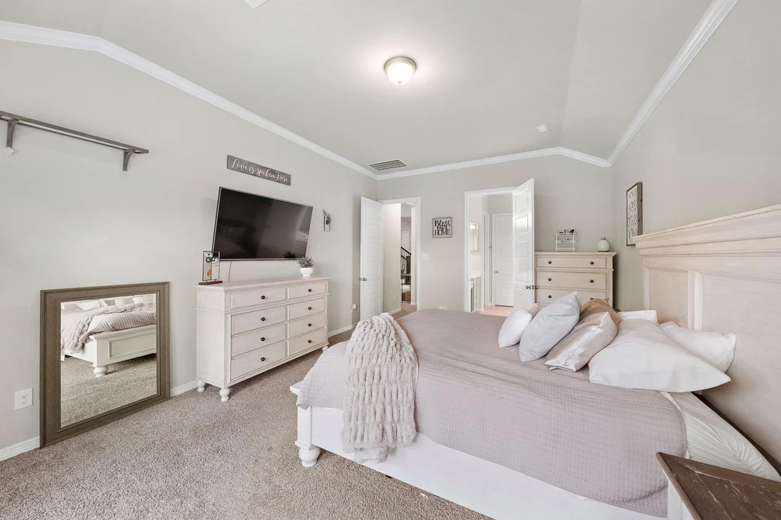 Photo of 10927 Crestwood Point Circle