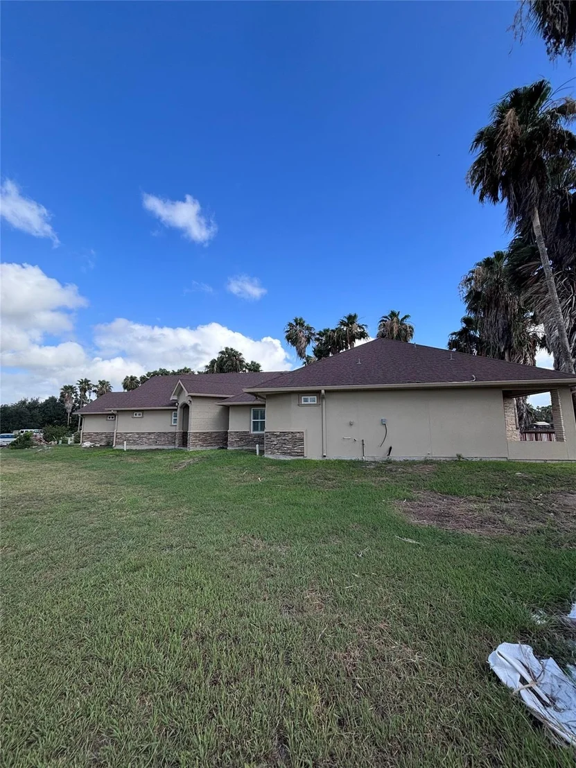 Photo of 1001 Harbor Lane