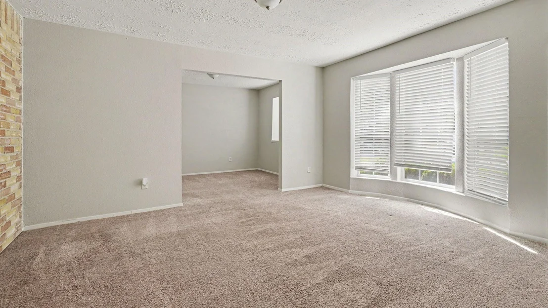 Photo of 4423 Rosegate Drive