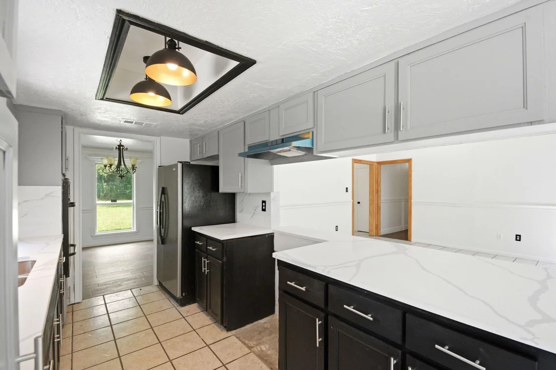 Photo of 18813 Woodridge Drive