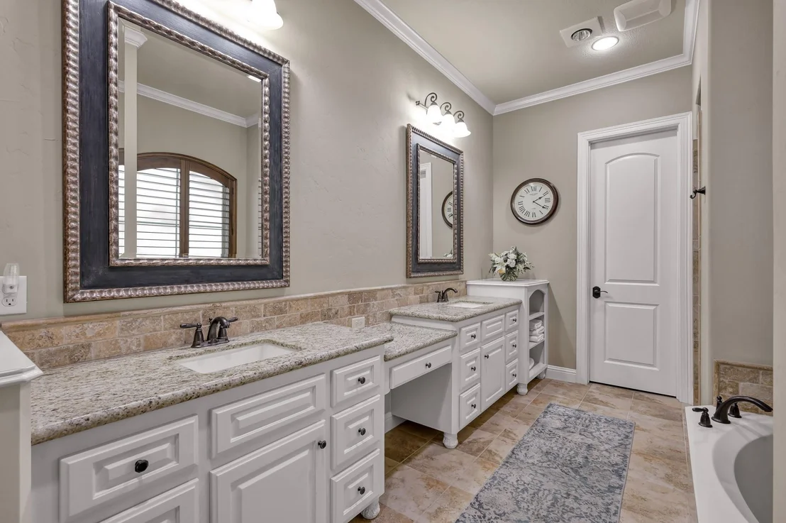Photo of 12324 White Oak Point