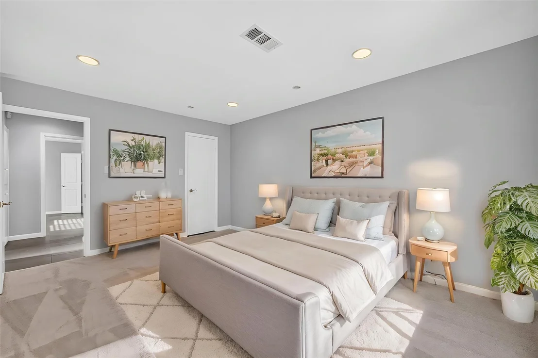 Photo of 5938 Claridge Drive