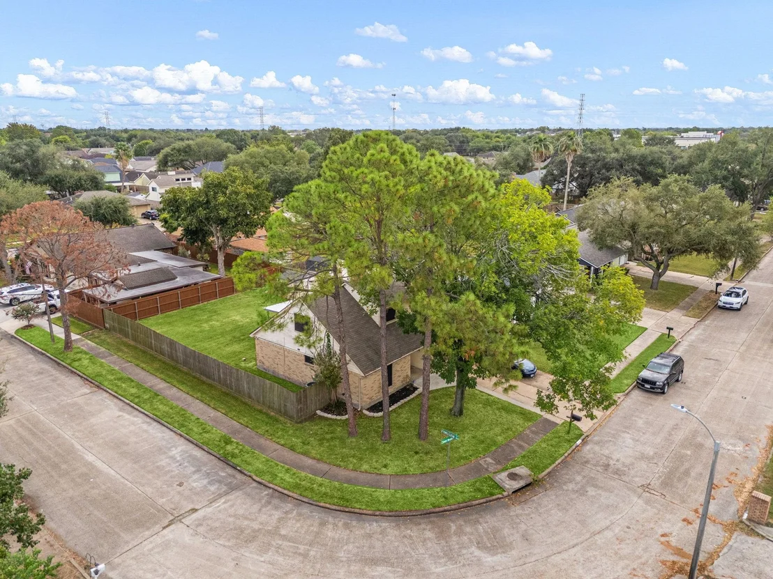 Photo of 3703 Clover Meadows Street