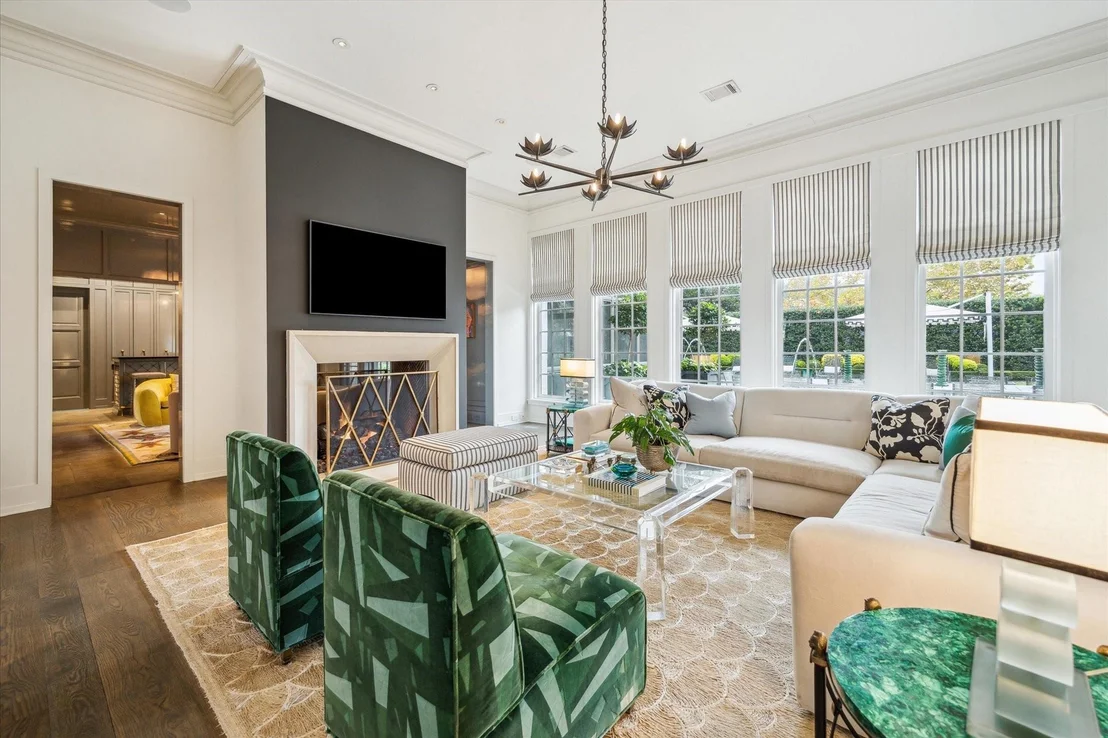 Photo of 2520 Del Monte Drive