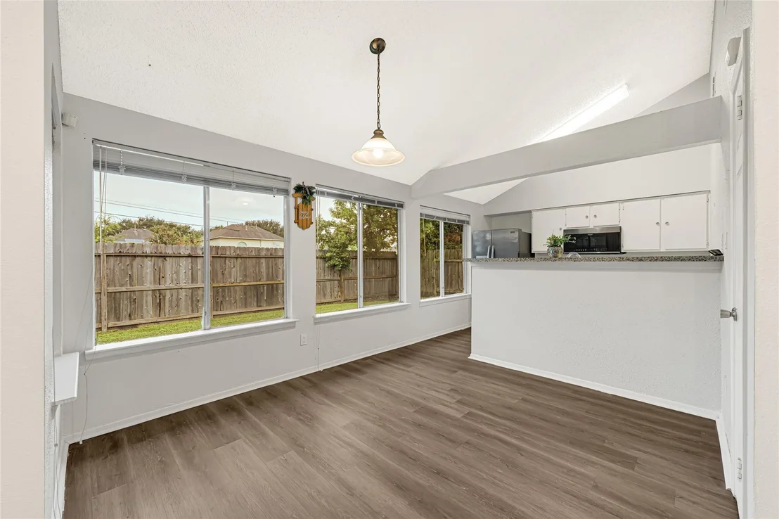 Photo of 10802 Forest Leaf Drive
