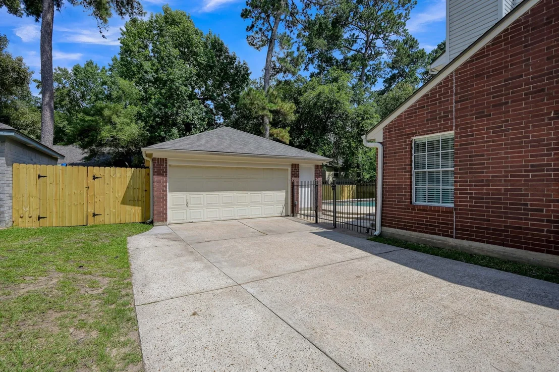 Photo of 80 Eagle Rock Circle