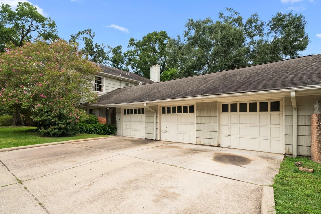 Photo of 3867 Olympia Drive