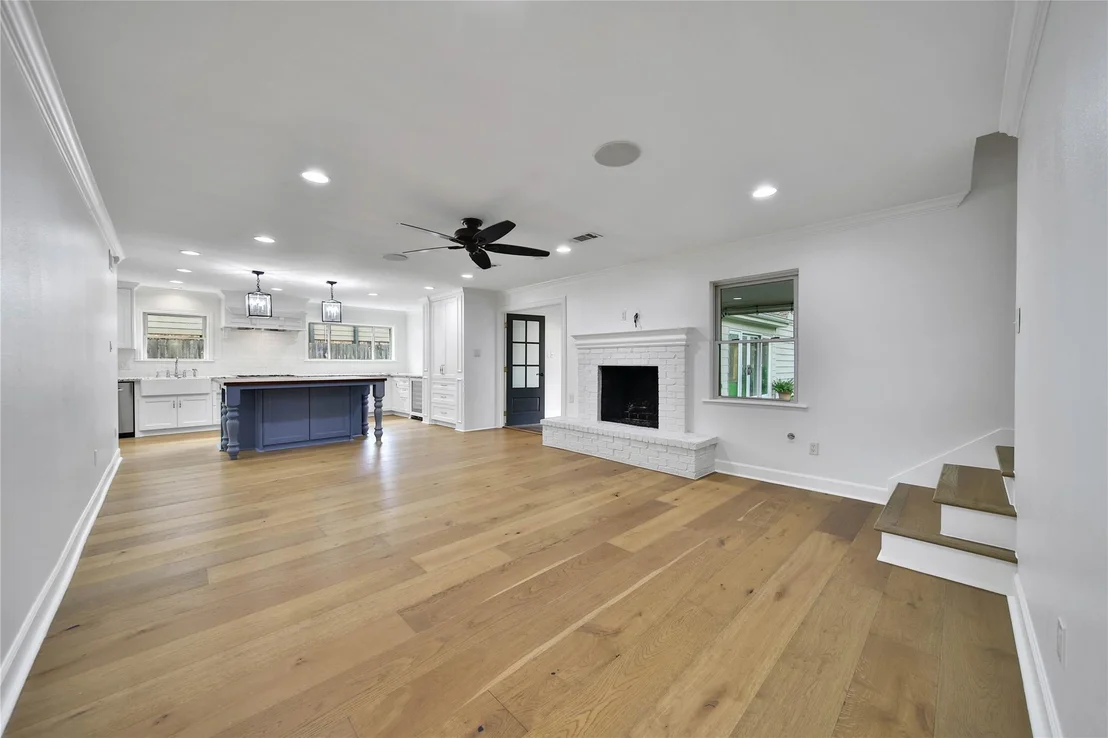 Photo of 1034 Thornton Road