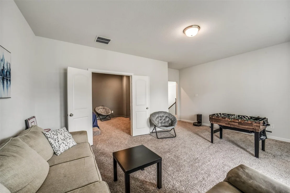Photo of 9210 Lowell Cliff Drive
