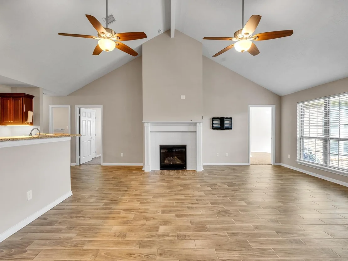 Photo of 6827 Davy Crockett Drive