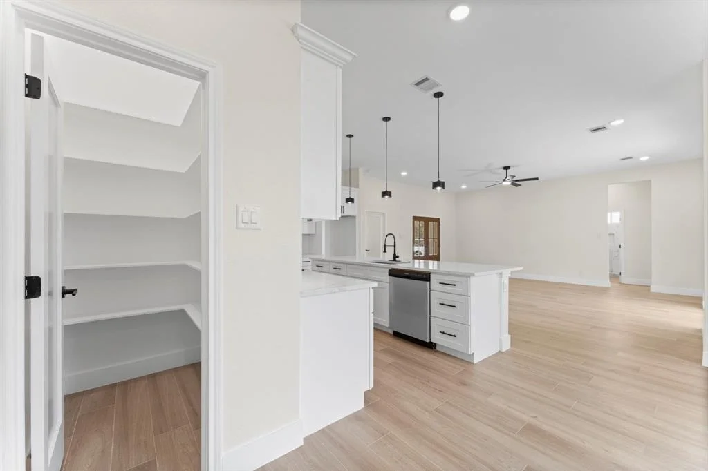 Photo of 10310 Sunset Lane