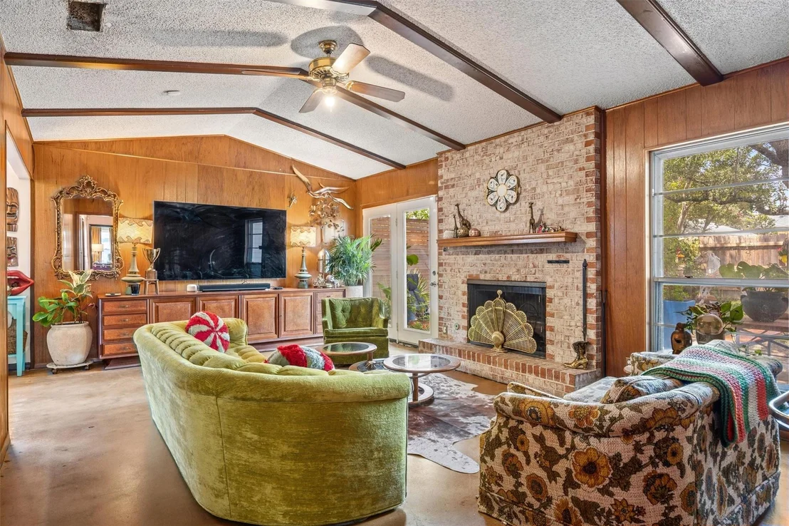 Photo of 3304 Whitepine Drive