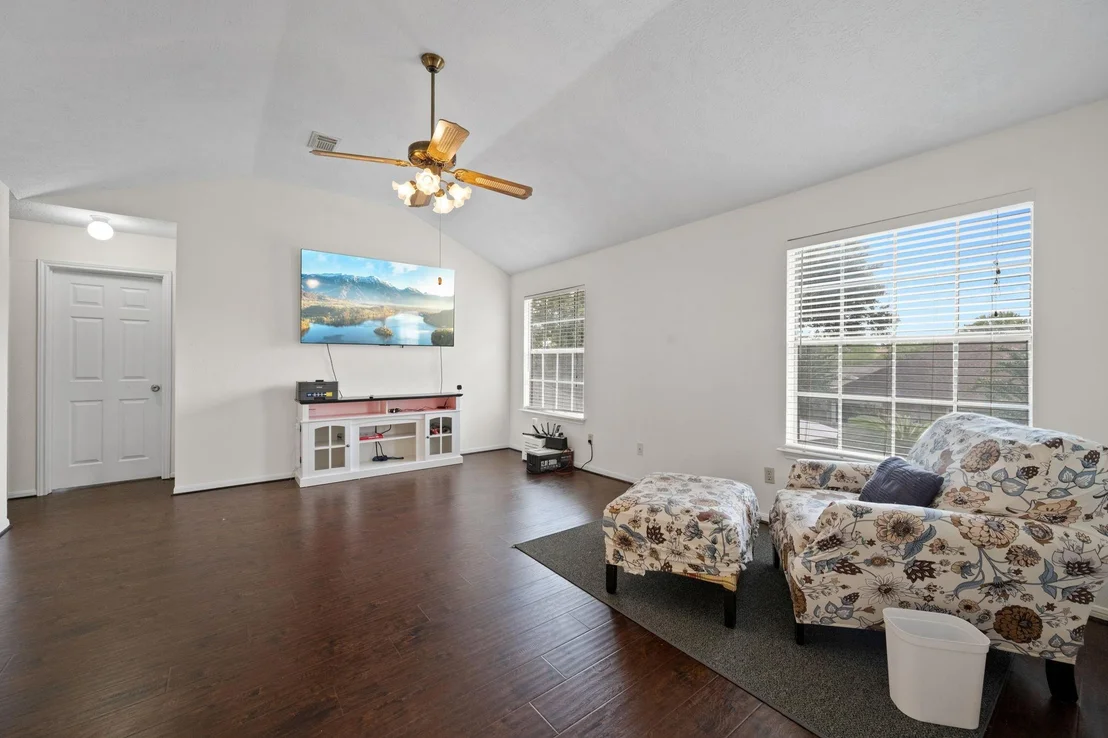 Photo of 7306 Oak Walk Drive