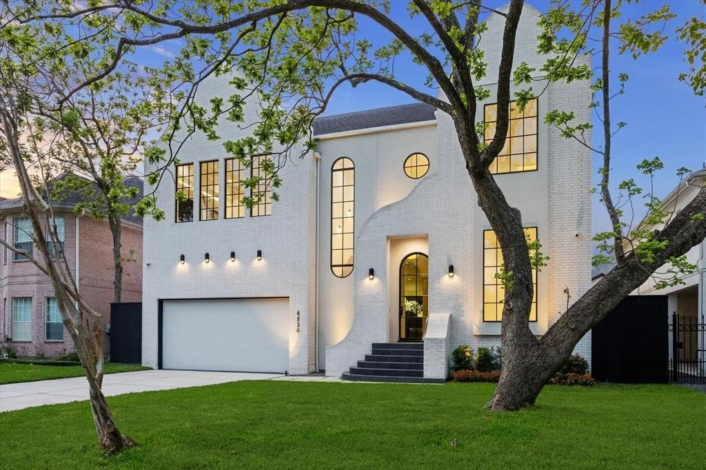 Photo of 4530 Birch
