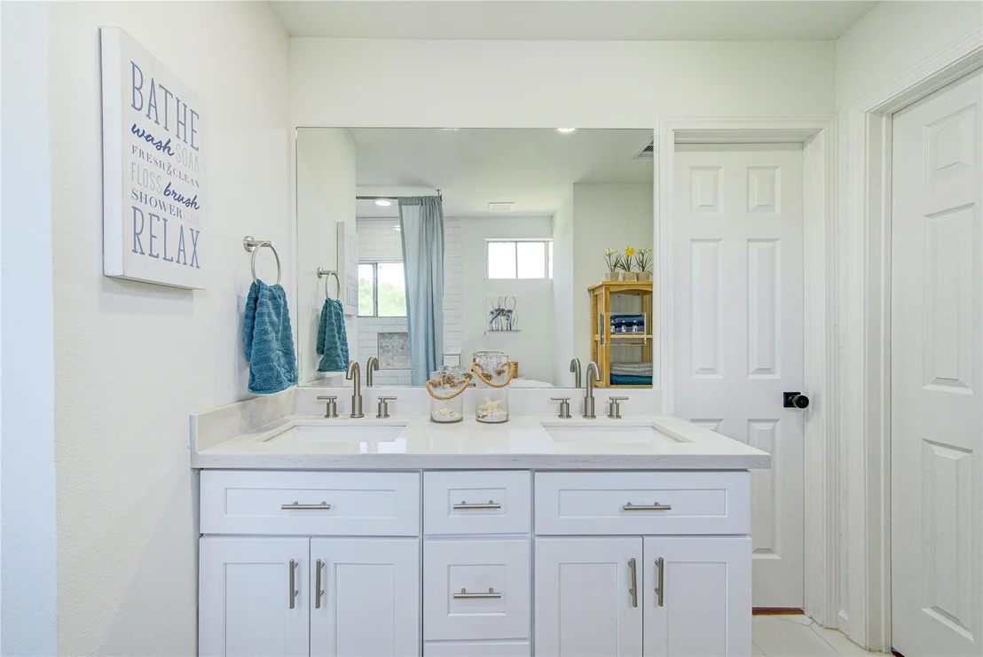 Photo of 411 Galley Way