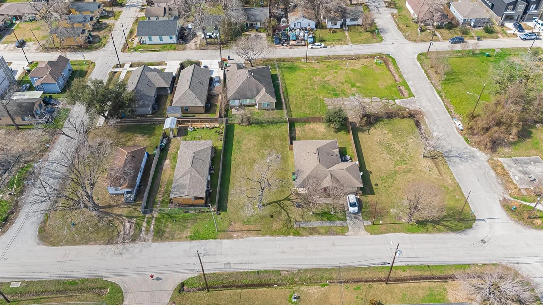 Photo of 2209 Sakowitz Street