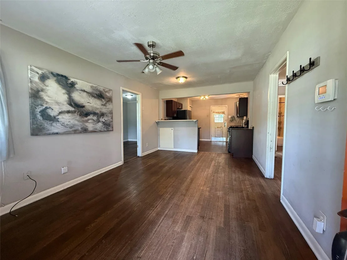 Photo of 725 Kyle Street