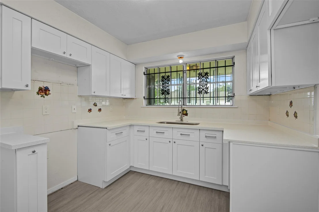 Photo of 7329 Gleason Road